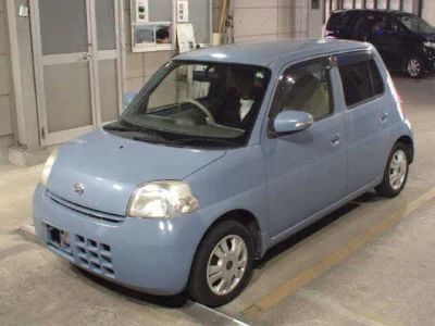 Daihatsu Esse