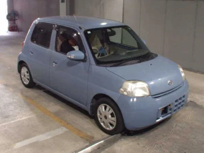 Daihatsu Esse