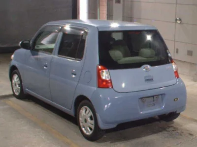 Daihatsu Esse
