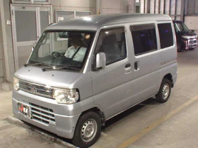 Mitsubishi Minicab Van