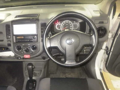 Nissan AD