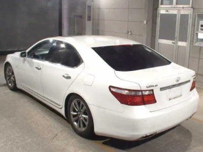 Lexus LS460L