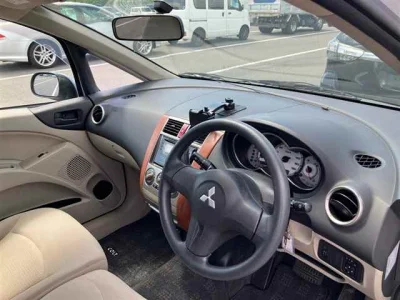 Mitsubishi Colt Plus