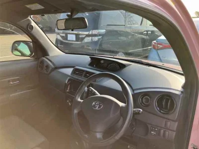 Toyota bB