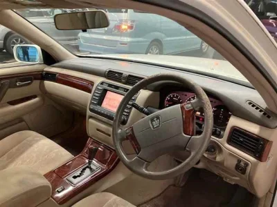 Toyota Crown Estate