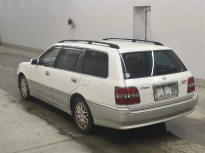 Toyota Crown Estate
