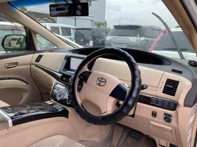 Toyota Estima Hybrid