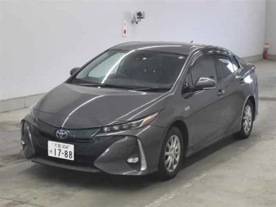 Toyota Prius PHV