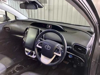 Toyota Prius PHV