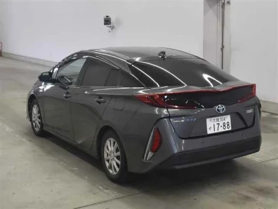 Toyota Prius PHV