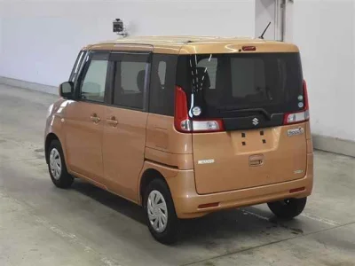 Suzuki Spacia
