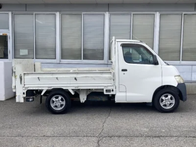 Toyota Lite Ace Truck