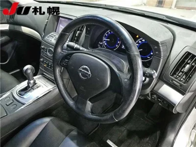 Nissan Skyline