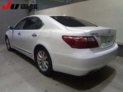 Lexus LS460L