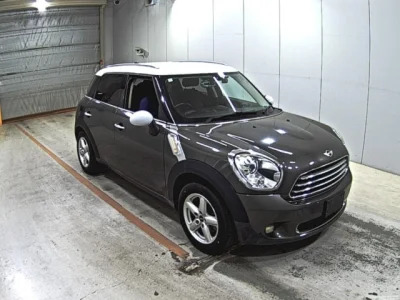 MINI Crossover