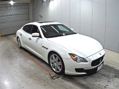 Maserati Quattroporte