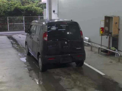 Suzuki MRWAGON