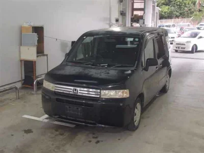 Honda Mobilio Spike
