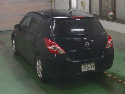 Nissan TIIDA