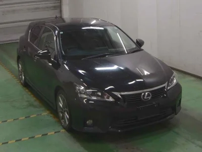 Lexus CT200h