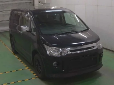 Mitsubishi DELICA D5