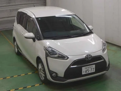 Toyota Sienta