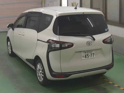 Toyota Sienta