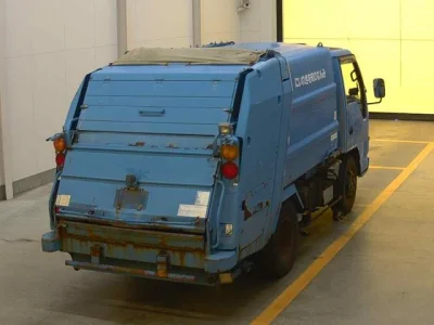 Isuzu ELF