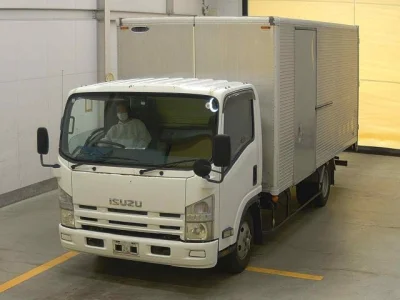 Isuzu ELF