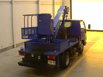 Isuzu ELF