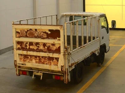 Isuzu ELF