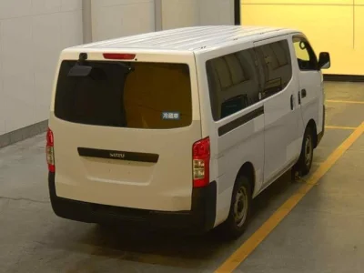 Isuzu COMO