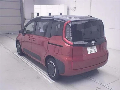 Toyota Sienta