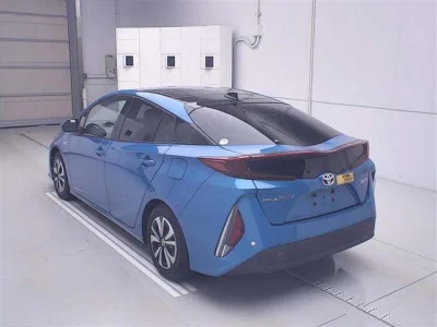 Toyota Prius PHV