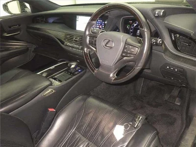 Lexus LS500h