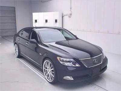 Lexus LS600h