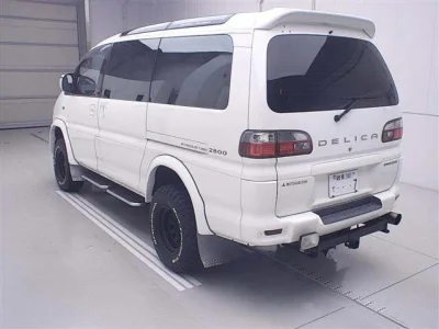Mitsubishi Delica