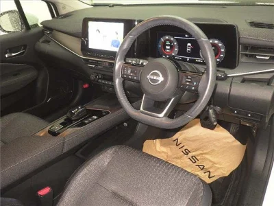 Nissan Aura