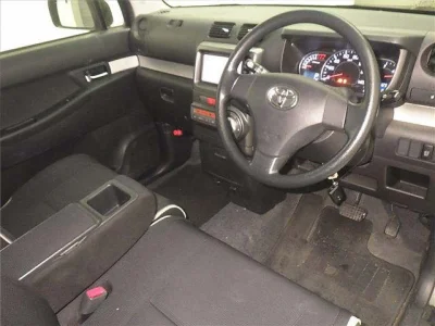 Toyota PIXIS SPACE