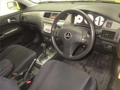 Mitsubishi LANCER