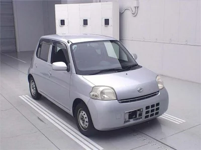 Daihatsu Esse
