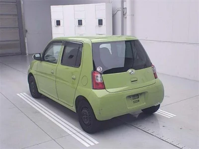 Daihatsu Esse