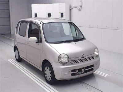 Daihatsu Move Latte