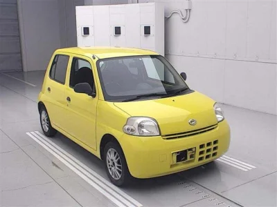 Daihatsu Esse