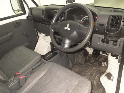Mitsubishi MINICAB VAN