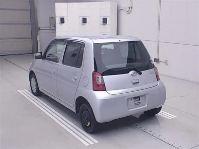 Daihatsu Esse