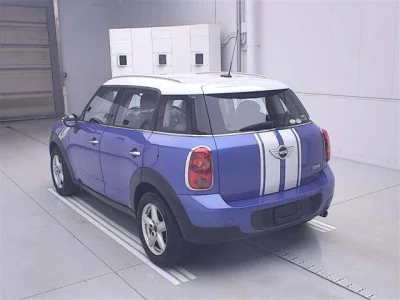MINI Crossover