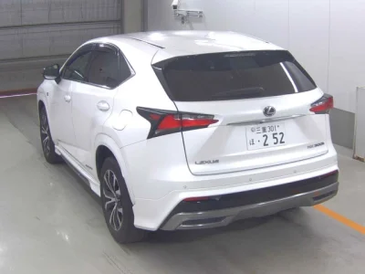Lexus NX300h