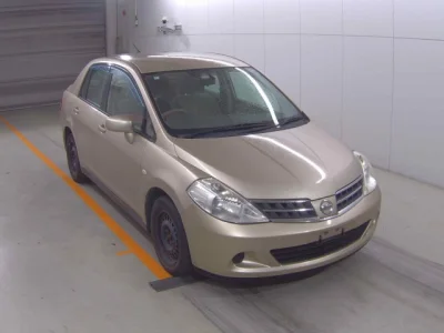 Nissan Tiida Latio