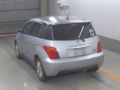 Toyota Ist